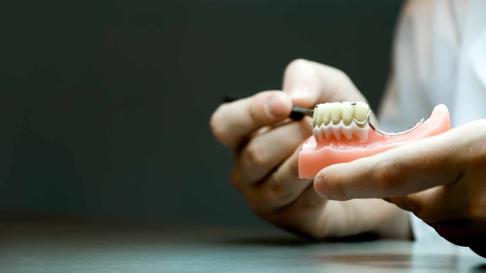 Creating Customized Dentures: How Denture Labs Meet Individual Patient Needs